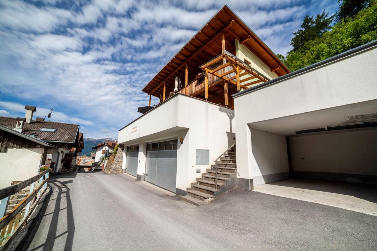 Pritscheshof Ferienwohnung Balkon Malles Venosta Exterior foto