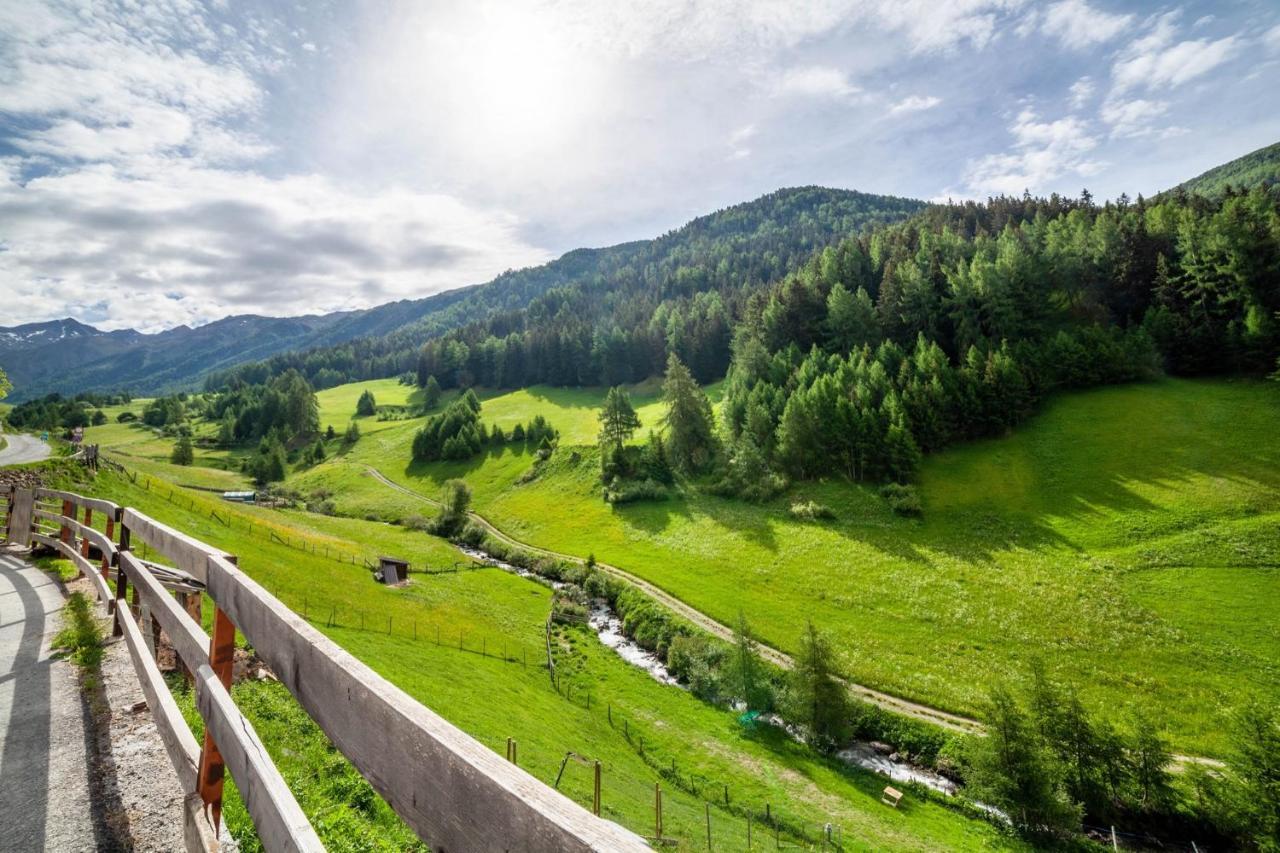 Pritscheshof Ferienwohnung Balkon Malles Venosta Exterior foto