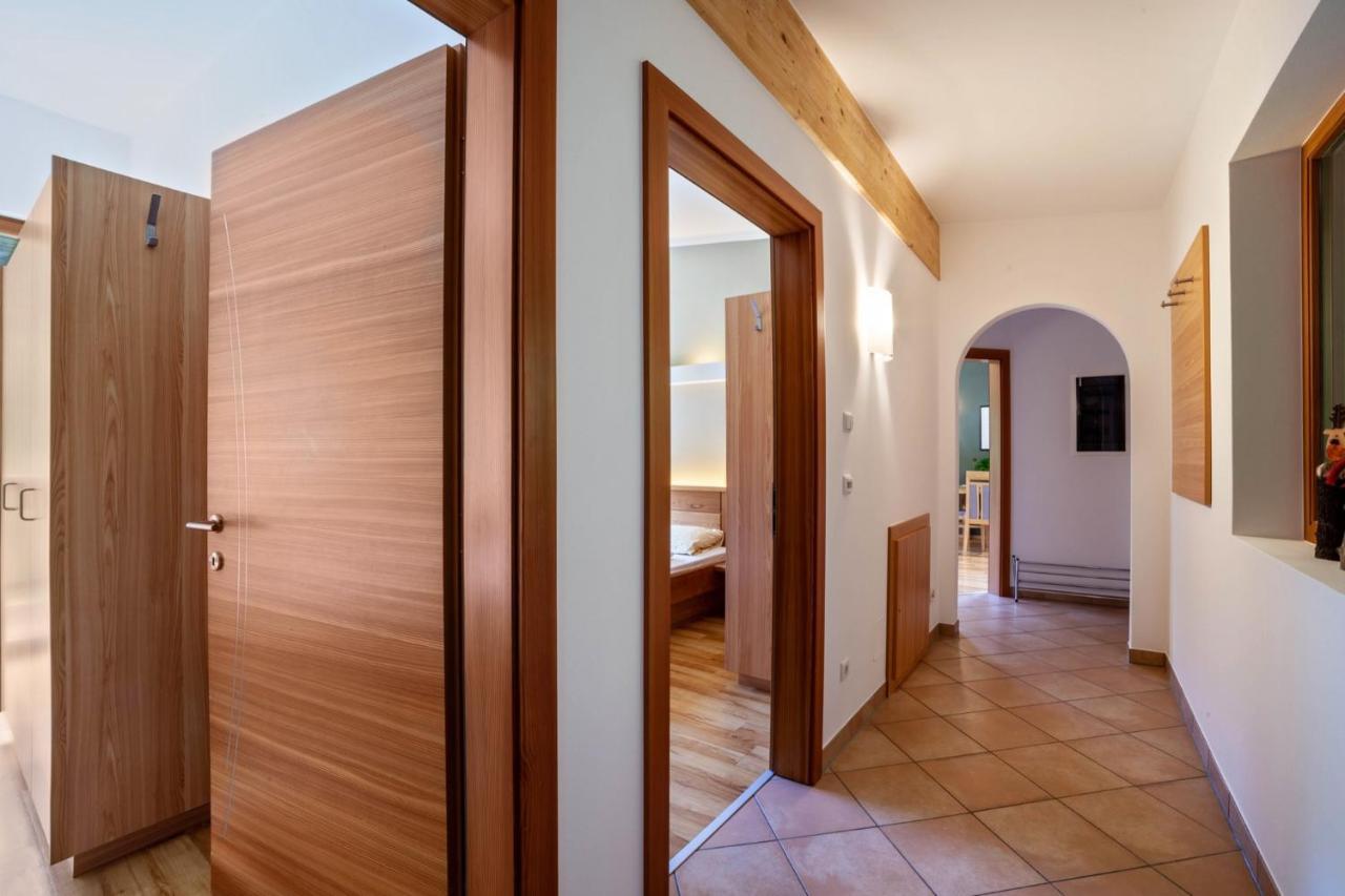 Pritscheshof Ferienwohnung Balkon Malles Venosta Exterior foto