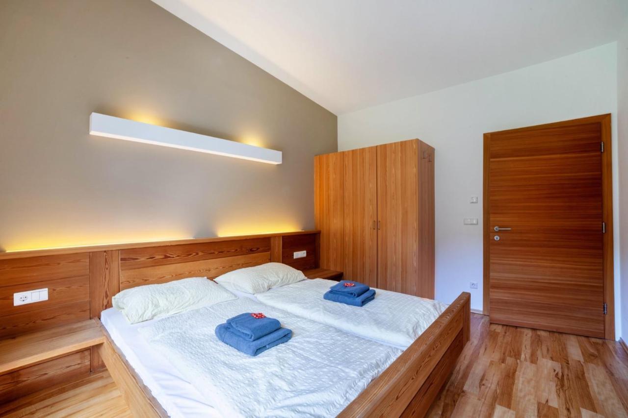 Pritscheshof Ferienwohnung Balkon Malles Venosta Exterior foto
