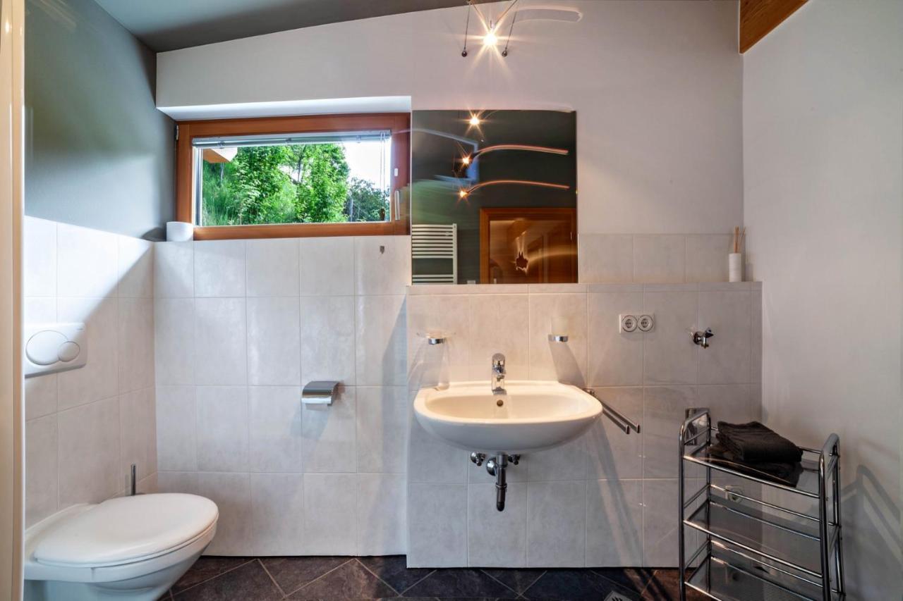 Pritscheshof Ferienwohnung Balkon Malles Venosta Exterior foto